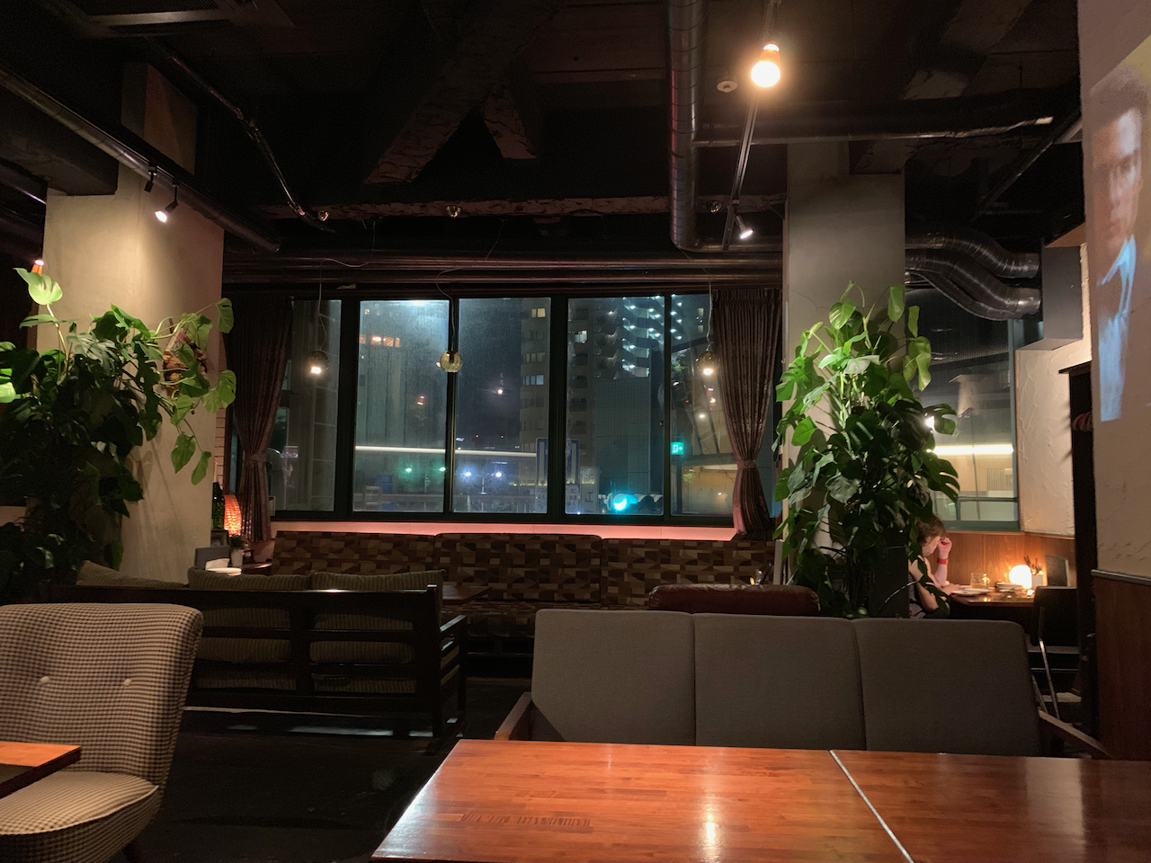 金沢で「夜カフェ」！金沢駅〜武蔵ヶ辻の魅力的なカフェでゆったり過ごす夜