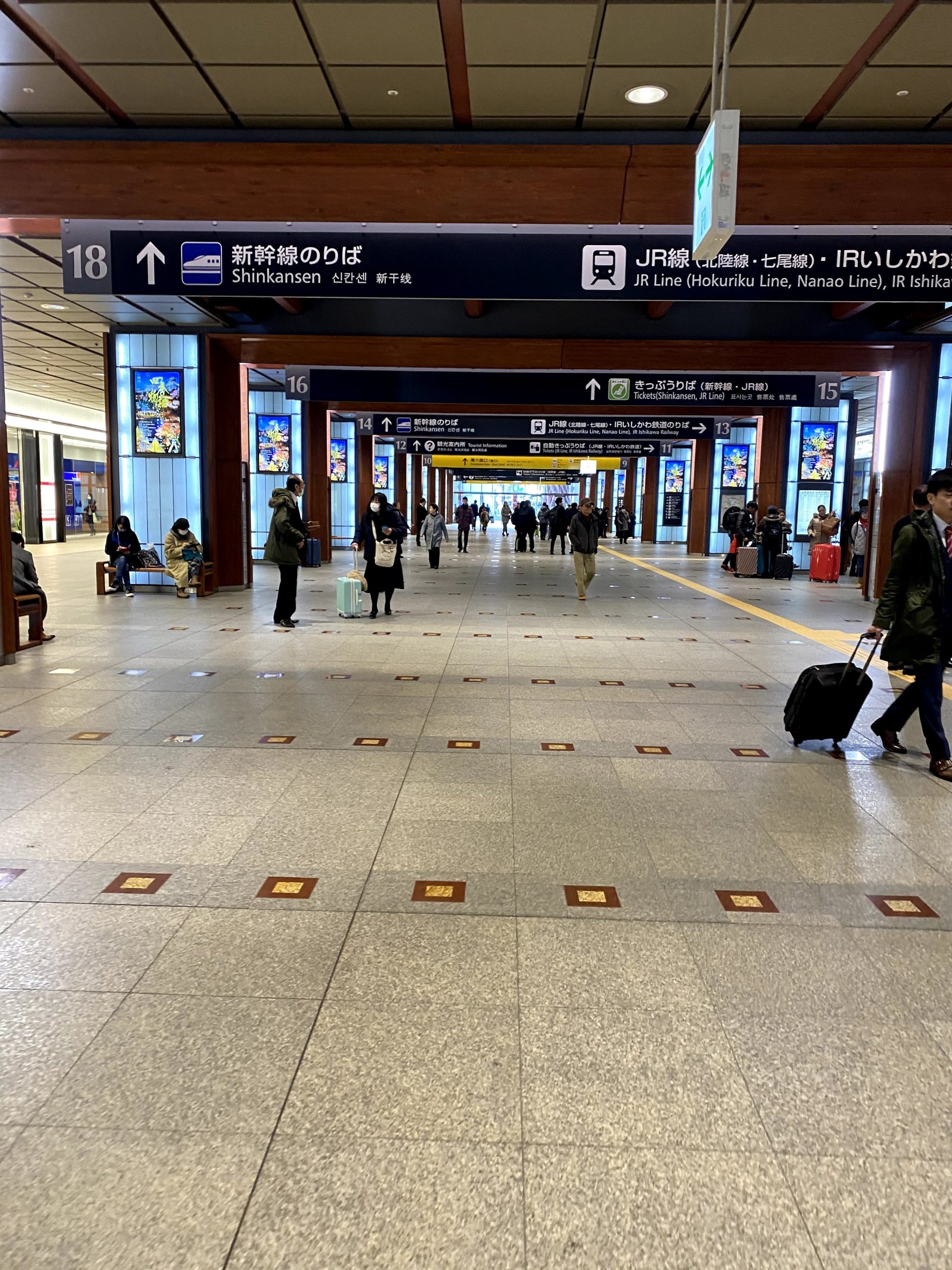 金沢駅東口よりスタート！