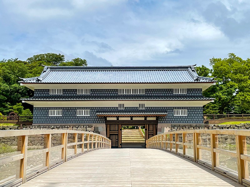 【１２：４０】約140年ぶりに復元された「鼠多門」＜加賀百万石ルート＞